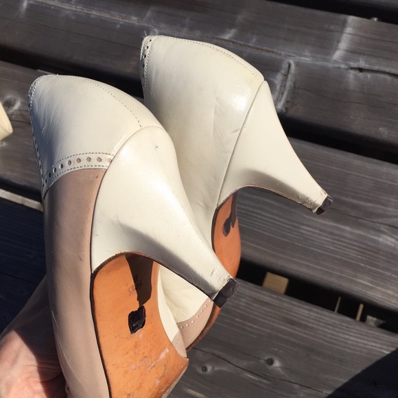 Vintage BALLY Leather Pumps - Picture 9 of 10